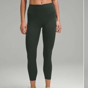 NWT Lululemon Wunder Train High-Rise Tight 25"
Legacy Green